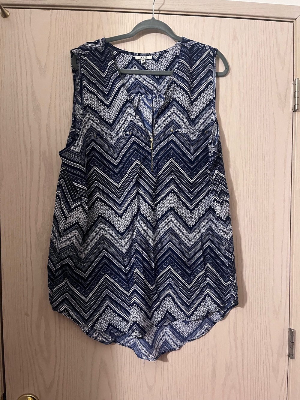 MPV Sleeveless Chevron Print Blouse - Navy